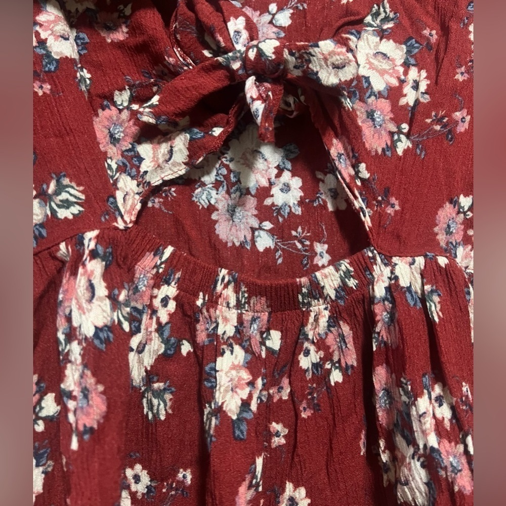 American Eagle Women's Red Floral Long Sleeve Front Tie & Cut Out Blouse,Size S - Picture 2 of 11